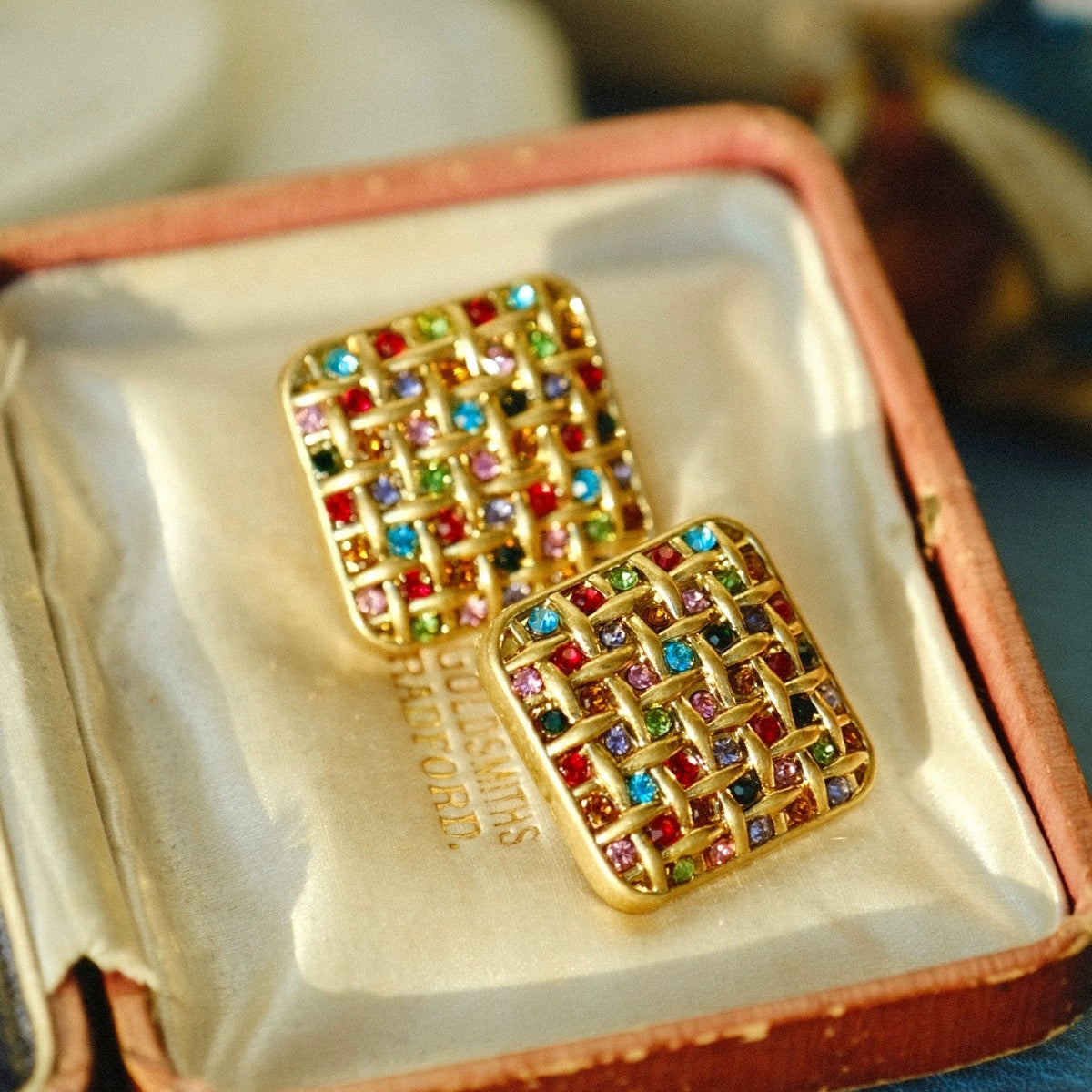 "Popping Candy" Vintage Retro Square Earrings Three-dimensional Weaving Colorful New Year Atmosphere Earrings Ear Clips