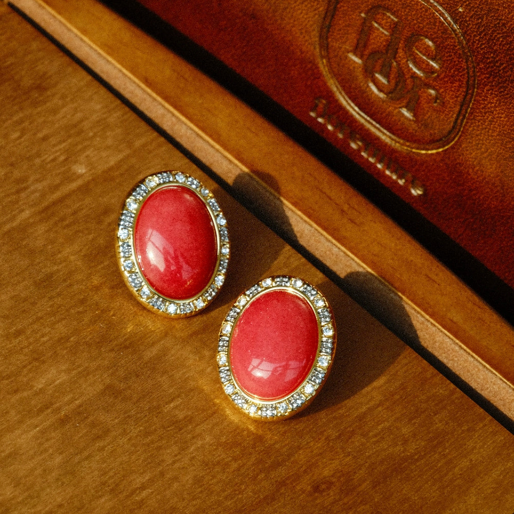 Light Jewelry Line "Hugh Hammersley" Retro Oval Earrings Gold and Silver Two-tone Gold-plated Watermelon Red Ear Clip