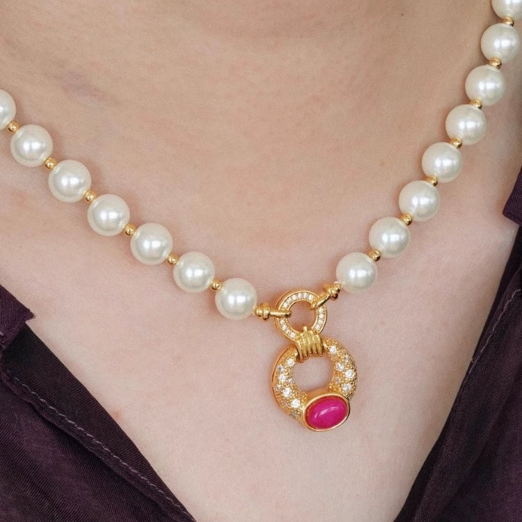 Light jewelry line "Rouge Button" wax inlaid zircon glass pearl necklace pink stone lock palace style suit