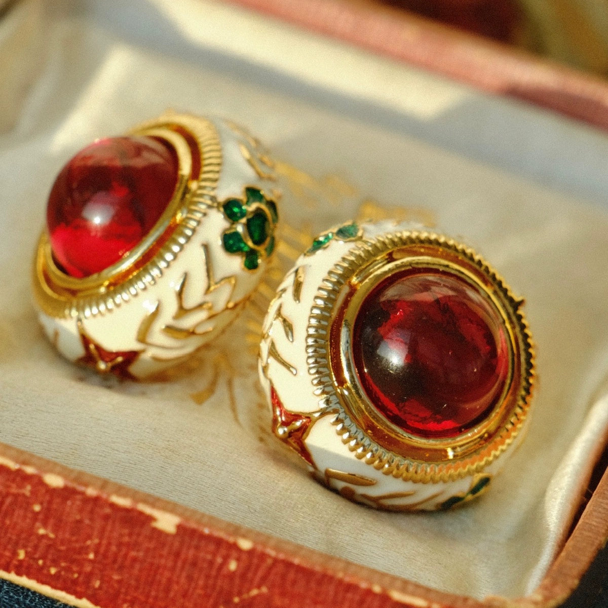 Light jewelry line "Cream Cake" Thai enamel retro ruby round earrings hand-painted holiday New Year gift