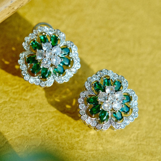 Antique line "Flowers of Green" Van Cleef & Arpels vintage jewelry earrings emerald white gold plated zircon ear clips