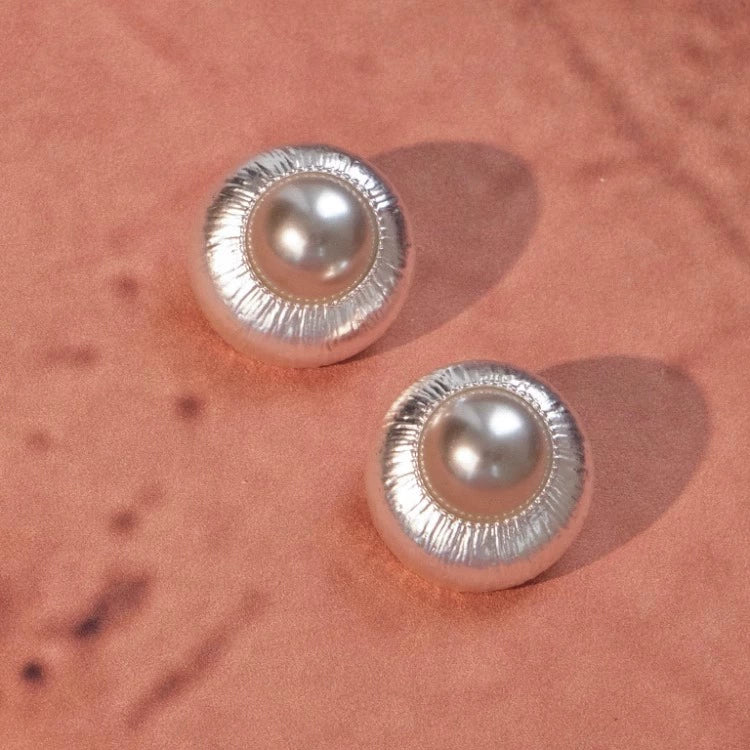 "Yingyue" original niche design silver brushed gray pearl round earrings simple high-end cool earrings