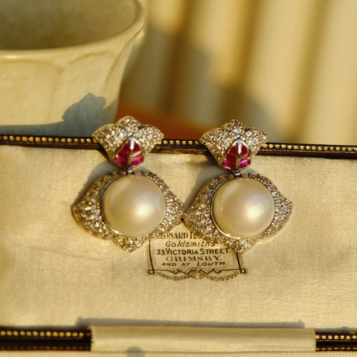 Antique line "Crinoline" Bvlgari antique jewelry pearl earrings princess dress gorgeous gem palace style