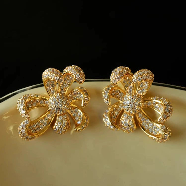 Antique line "Fireworks" Bvlgari antique jewelry flower earrings wax inlaid zircon exquisite handmade ear clips