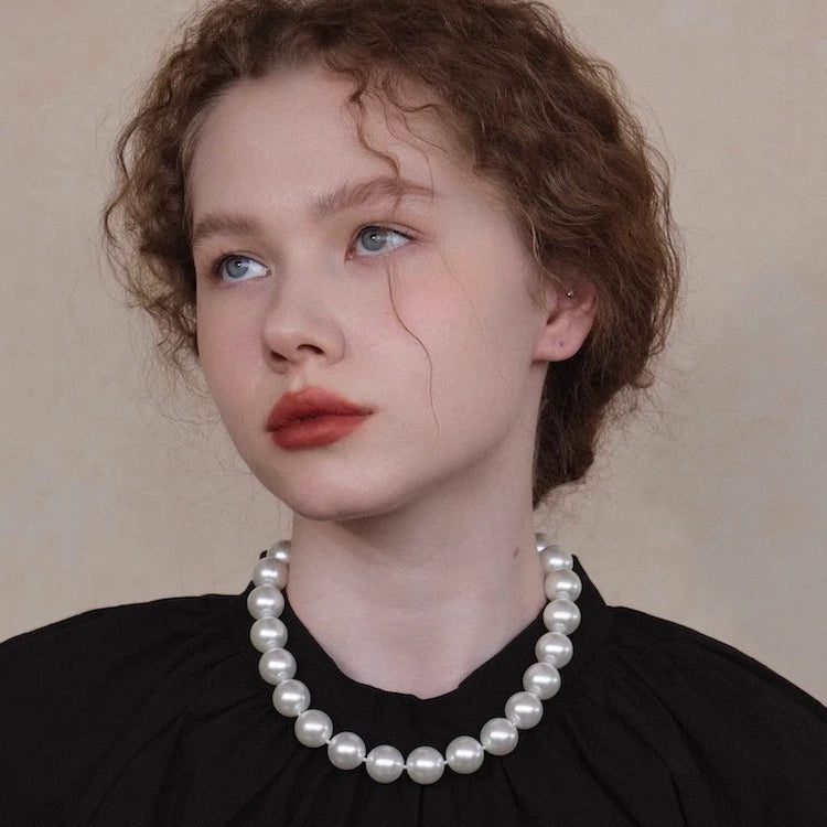 "Tribute to 1991" Xiangjia show model antique style glass hand-knotted large pearl OT buckle necklace 16mm