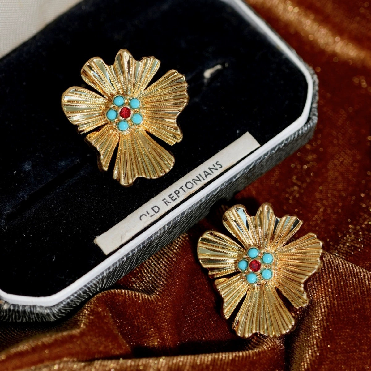 "Chi Rui" vintage retro three-dimensional flower earrings red and blue stamens artistic niche earrings