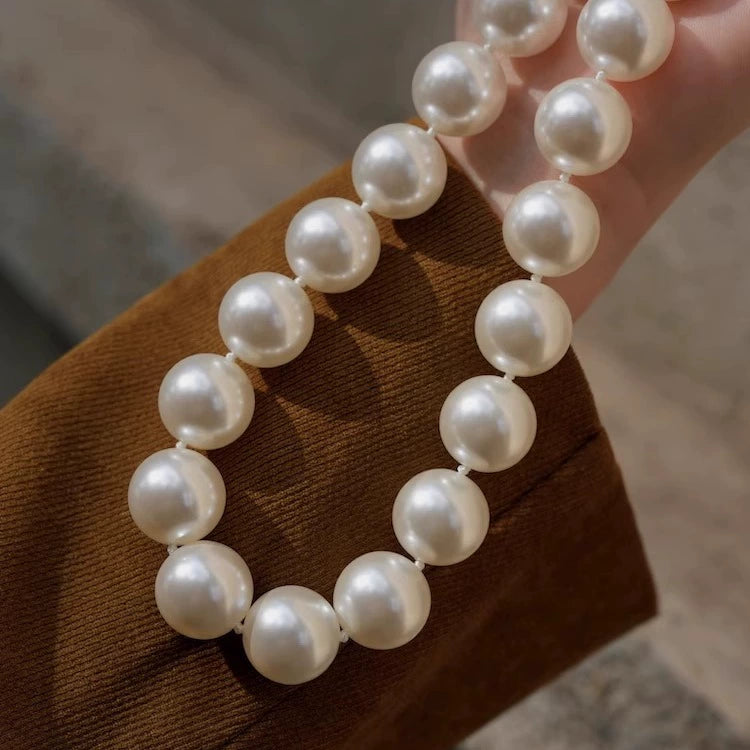 "Tribute to 1991" Xiangjia show model antique style glass hand-knotted large pearl OT buckle necklace 16mm